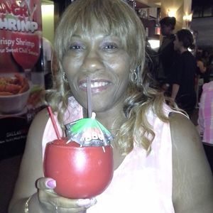 Meet your Posher, Kay